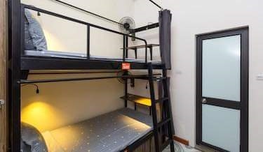 Dorm số 20, ngõ 67 Yên Hòa, Cầu Giấy
