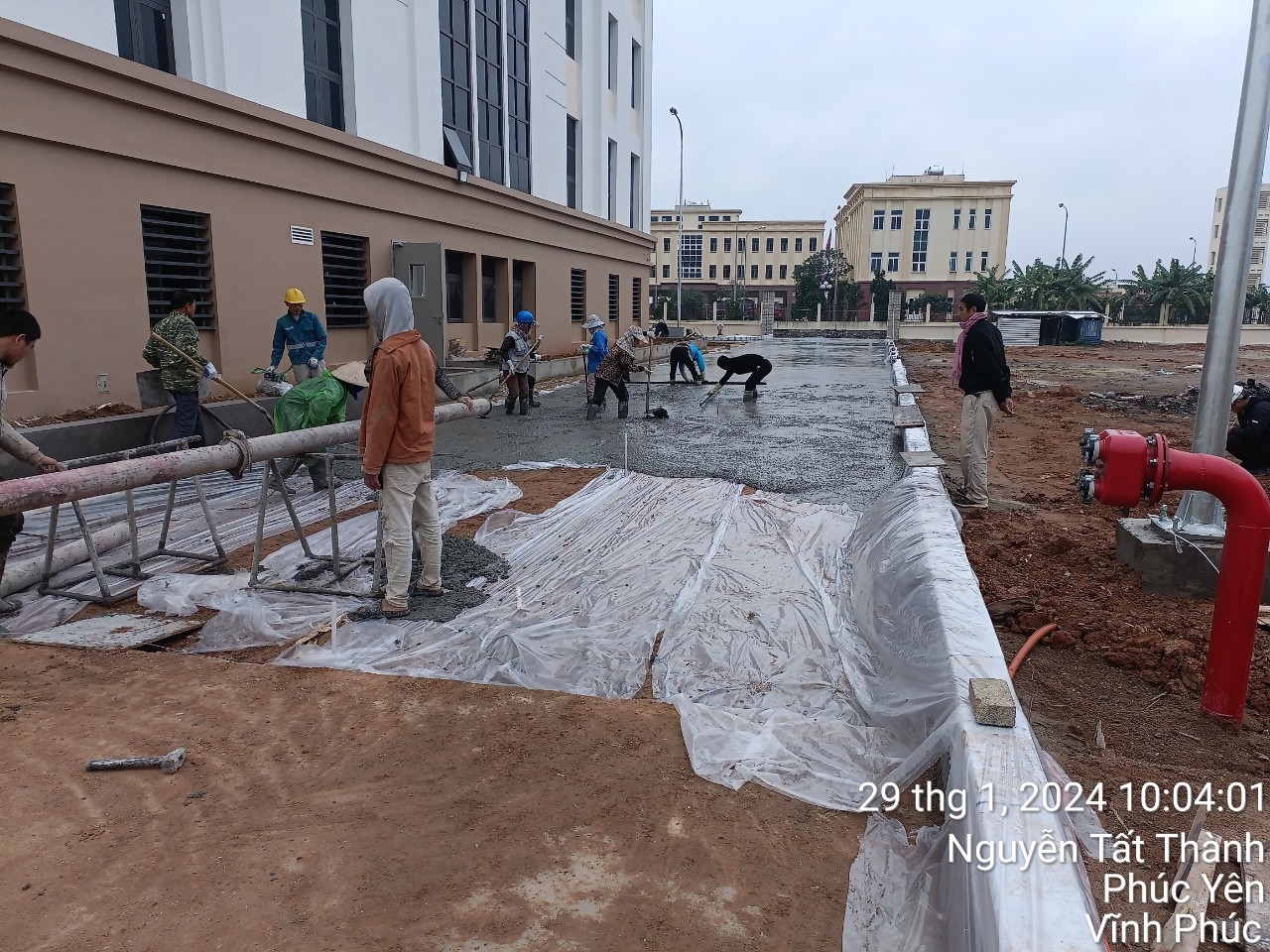 Thi công sân đường chi cục thuế Phúc Yên